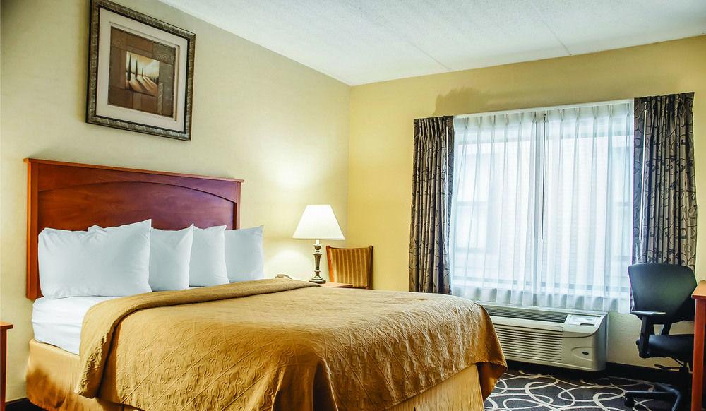 Hotel Quality & At The Falls