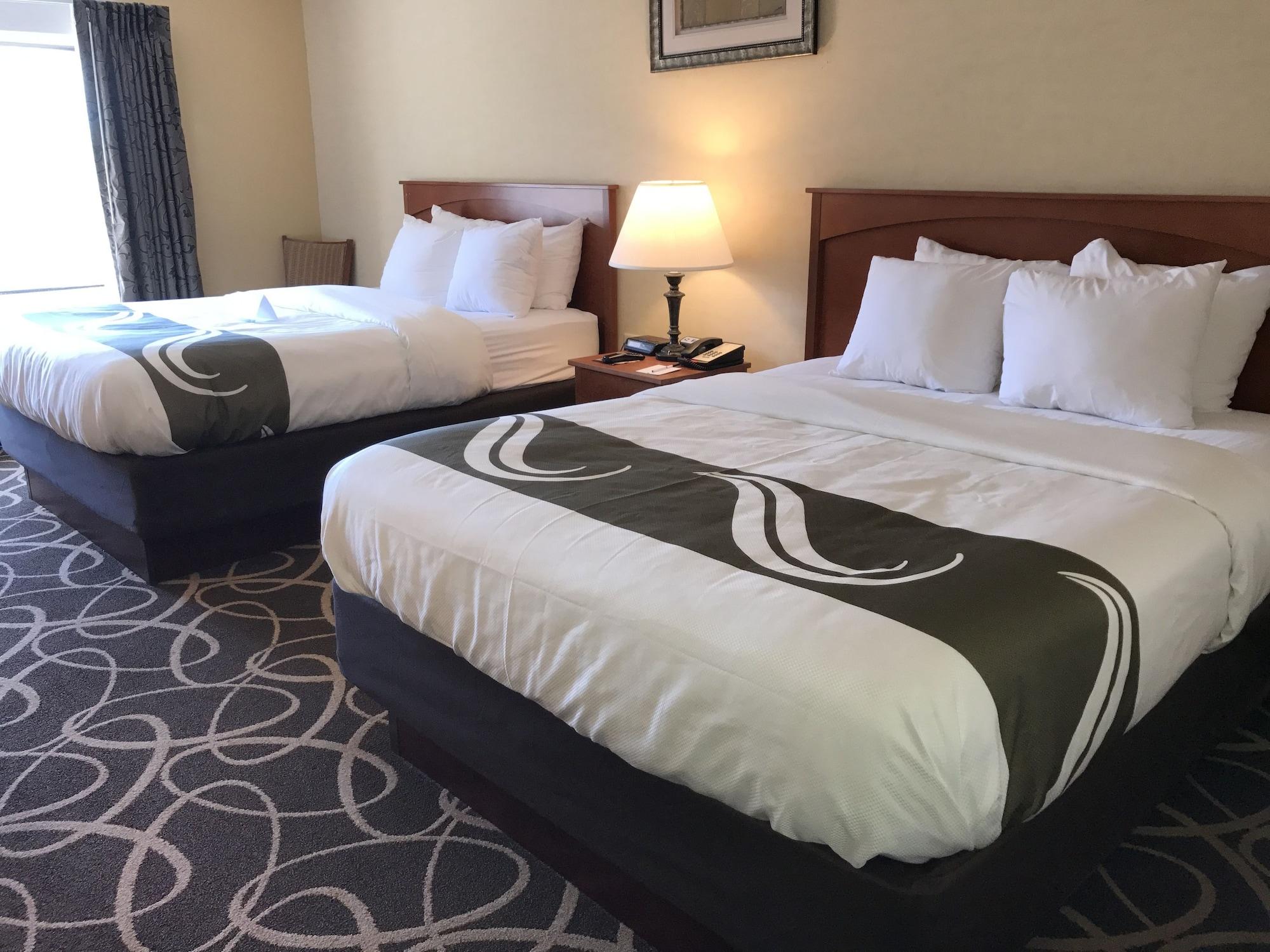 Hotel Quality & At The Falls 3*