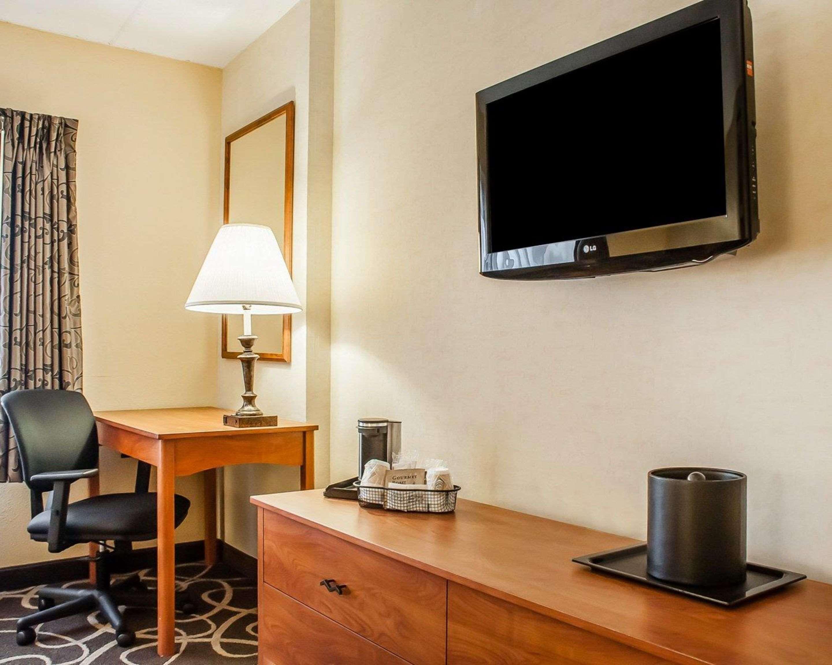 Quality & At The Falls Hotel Niagara Falls