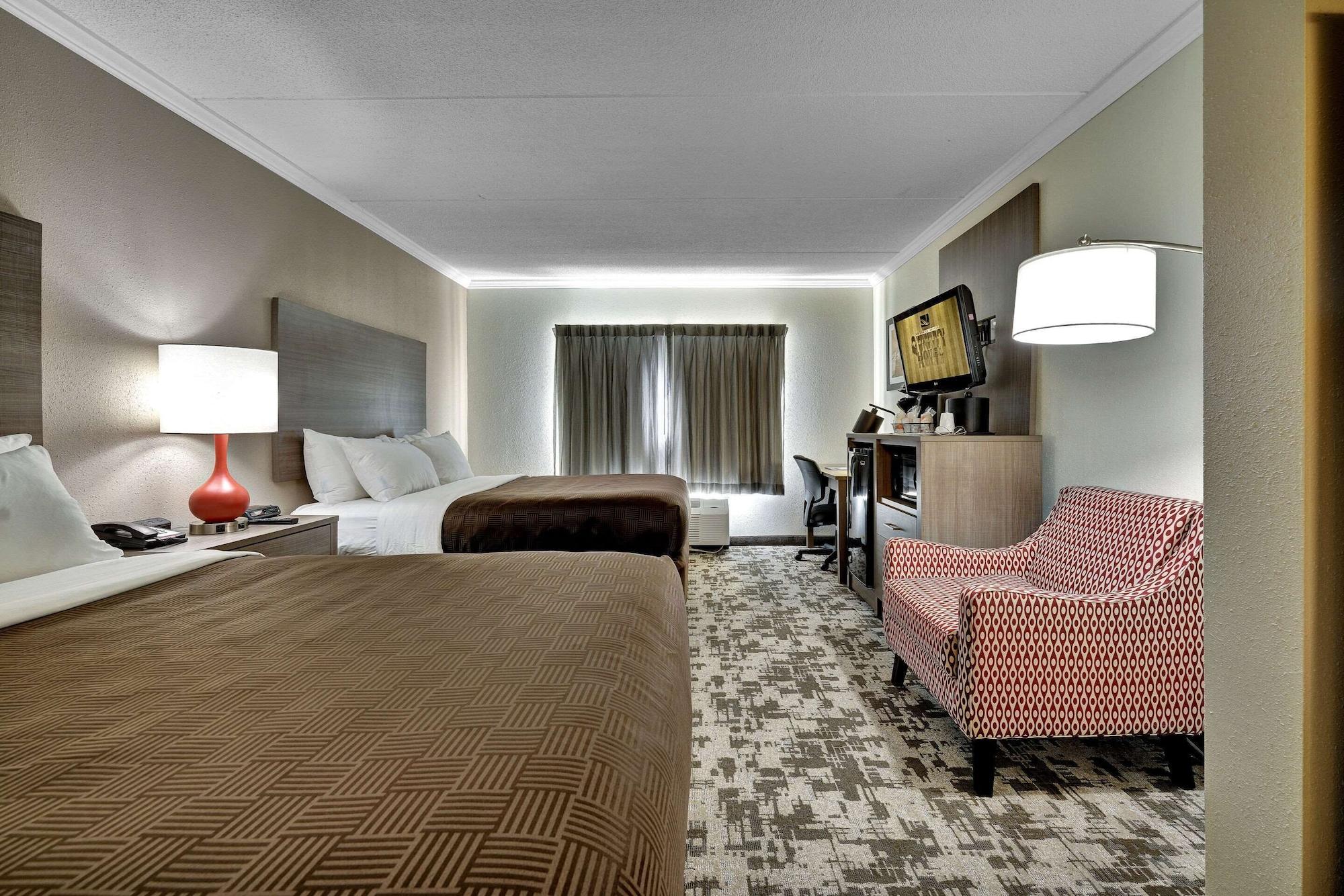 Hotel Quality & At The Falls 3*