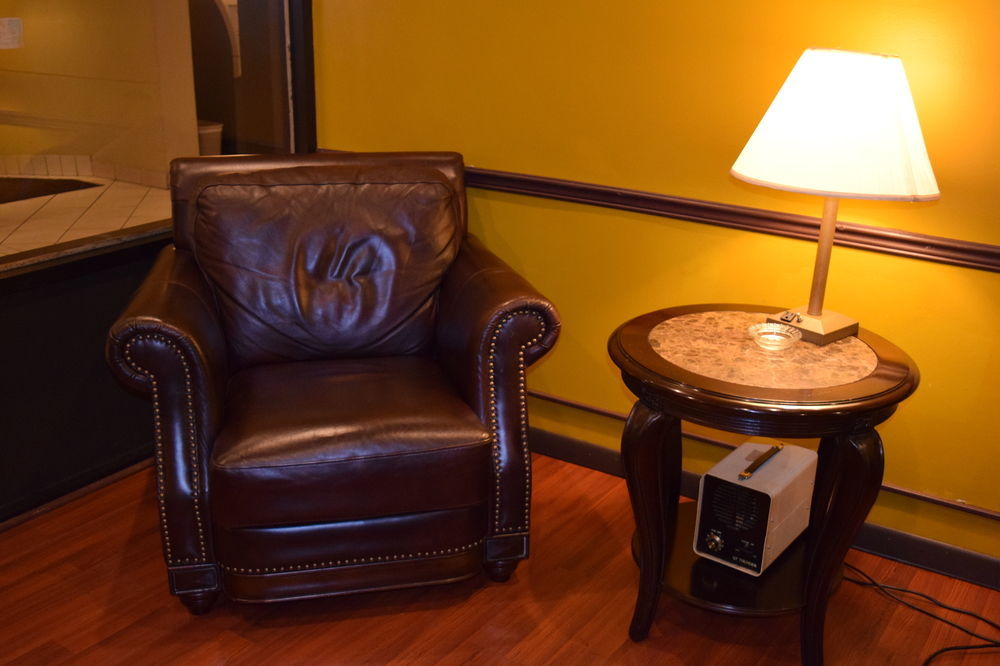 Quality & At The Falls Hotel Niagara Falls